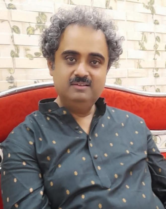 নীলাব্জ: অসমাপ্ত কবিতার মতো বিদায়